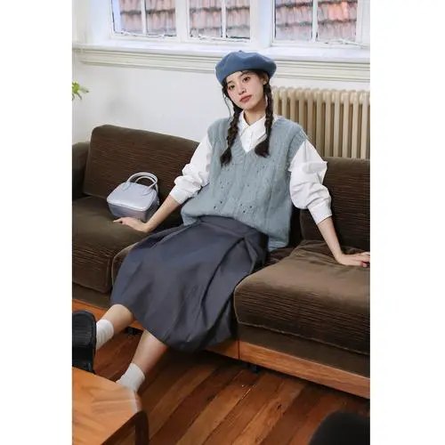 毛衣马甲怎么搭配图片