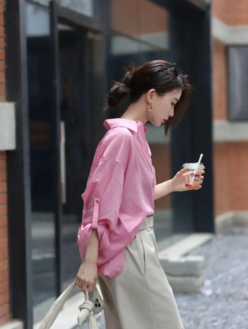 粉色中长款毛衣怎么搭配图片