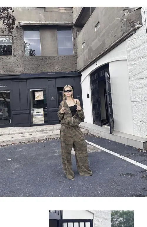 迷彩卫衣搭配什么裤子