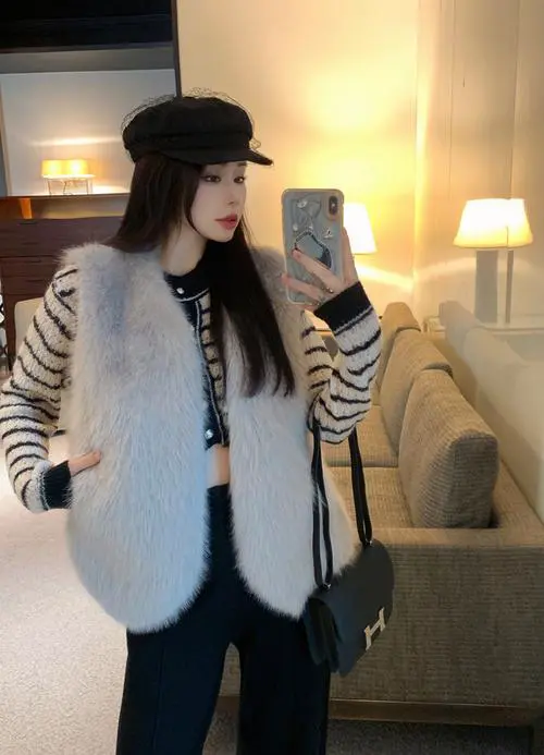 背心皮草怎么搭配