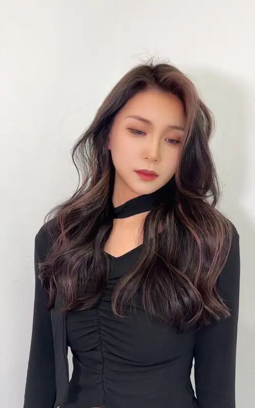 想染两个发色怎么搭配