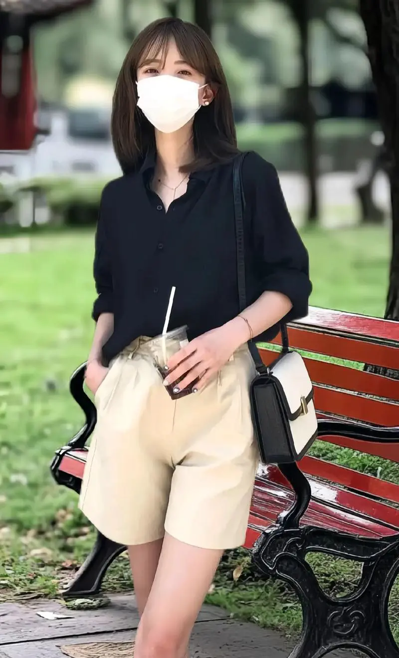 女士休闲衬衣怎么搭配