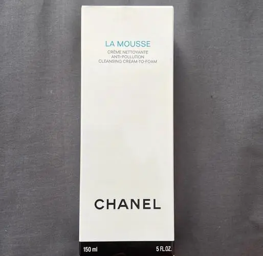 香奈儿洗面奶怎么看正品