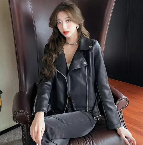 皮衣短外套怎么搭配