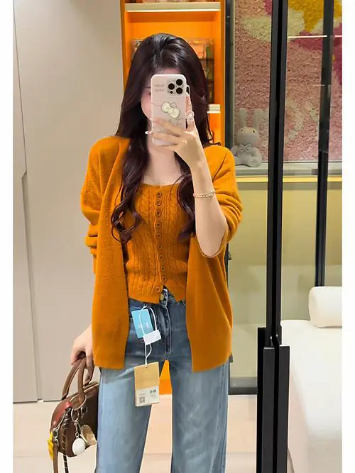 橙色毛衣配什么裤子