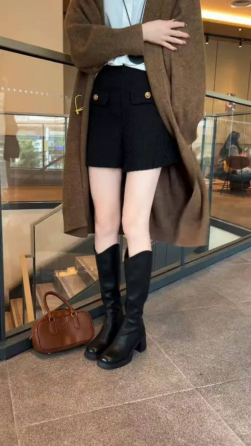 宽口靴子怎么搭配