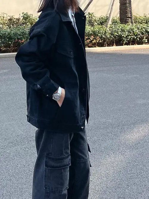 男生黑色牛仔衬衫怎么搭配