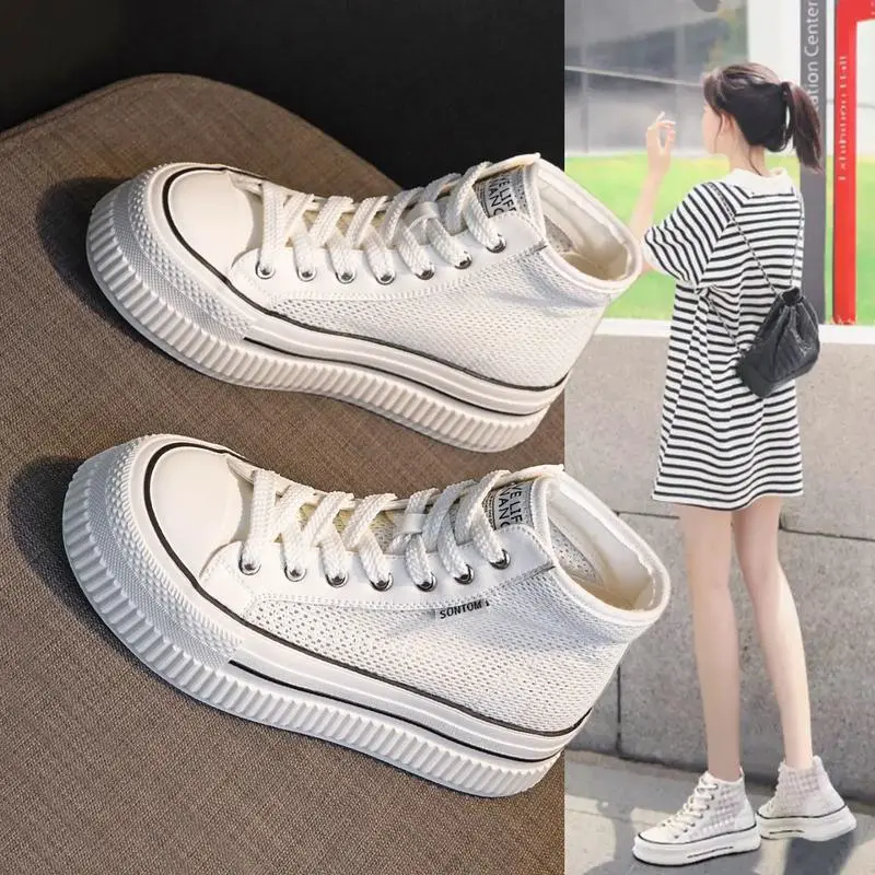 镂空马丁鞋怎么搭配图片