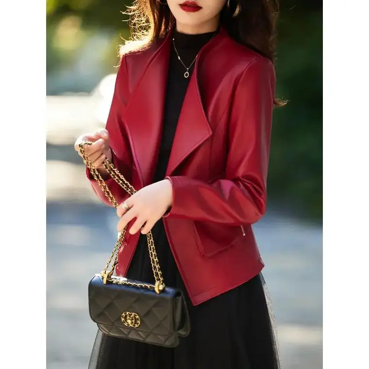 棕红色皮衣怎么搭配