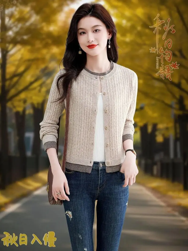 短款短款针织开衫怎么搭配什么裤子好看