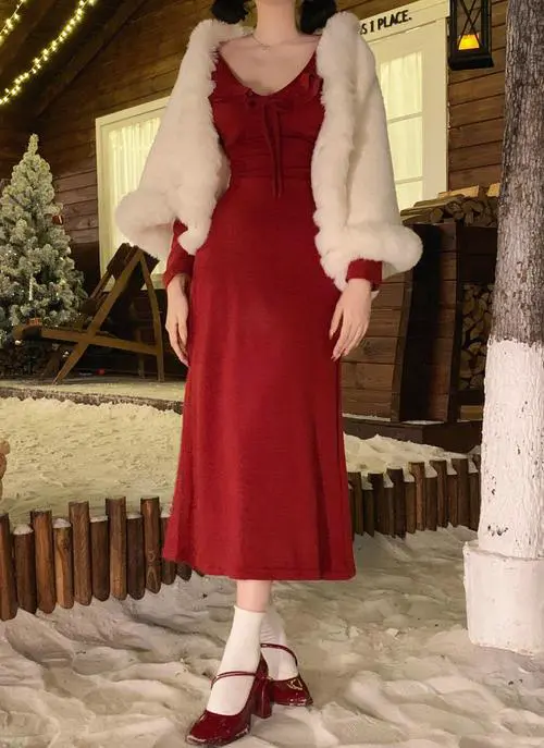 长款红色连衣裙怎么搭配什么外套好看图片欣赏