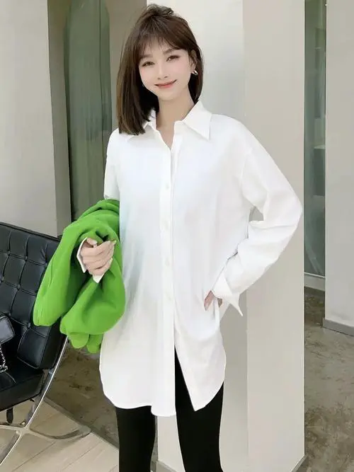 白中长衬衫怎么搭配图片