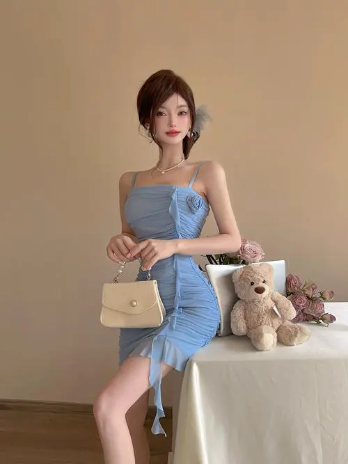 网纱吊带怎么搭配图片