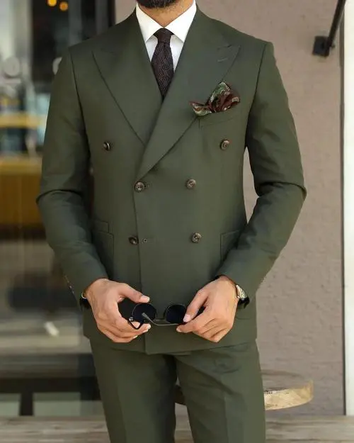 军绿西装上衣怎么搭配