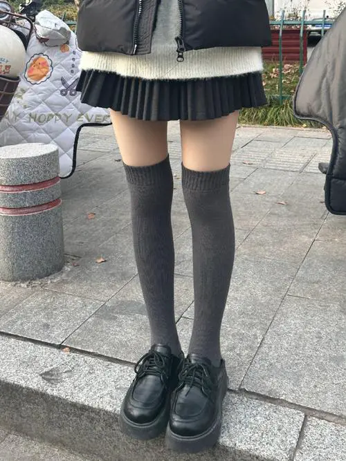 大腿袜怎么搭配