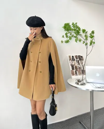 斗篷毛呢大衣怎么搭配