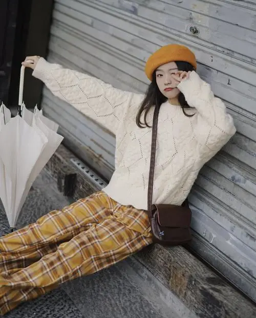 大格子裤怎么搭配外套