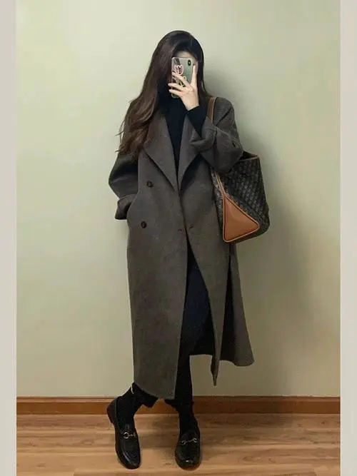 毛呢大衣怎么搭配鞋子