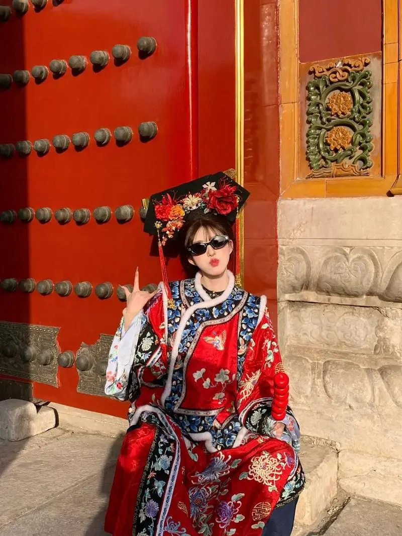 红色格格外套怎么搭配图片