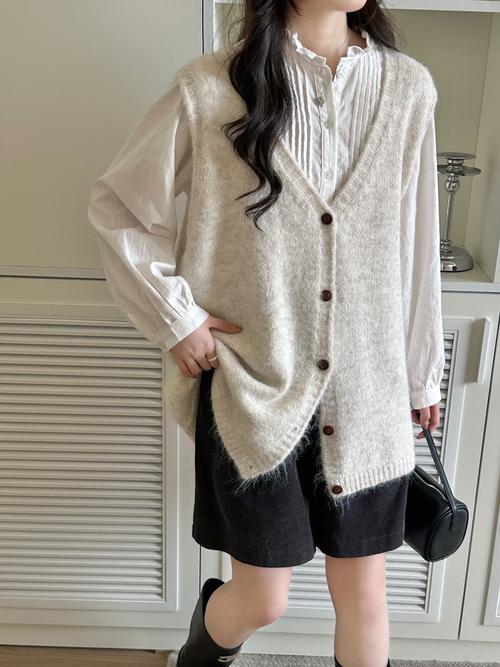 中长毛衣马甲怎么搭配什么外套