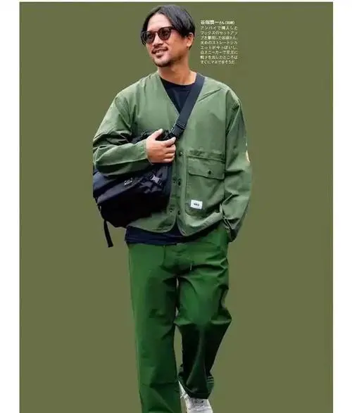 男生绿色长款外套怎么搭配什么裤子好看图片大全