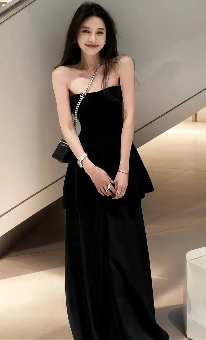 露肩的衣服长了怎么搭配裤子