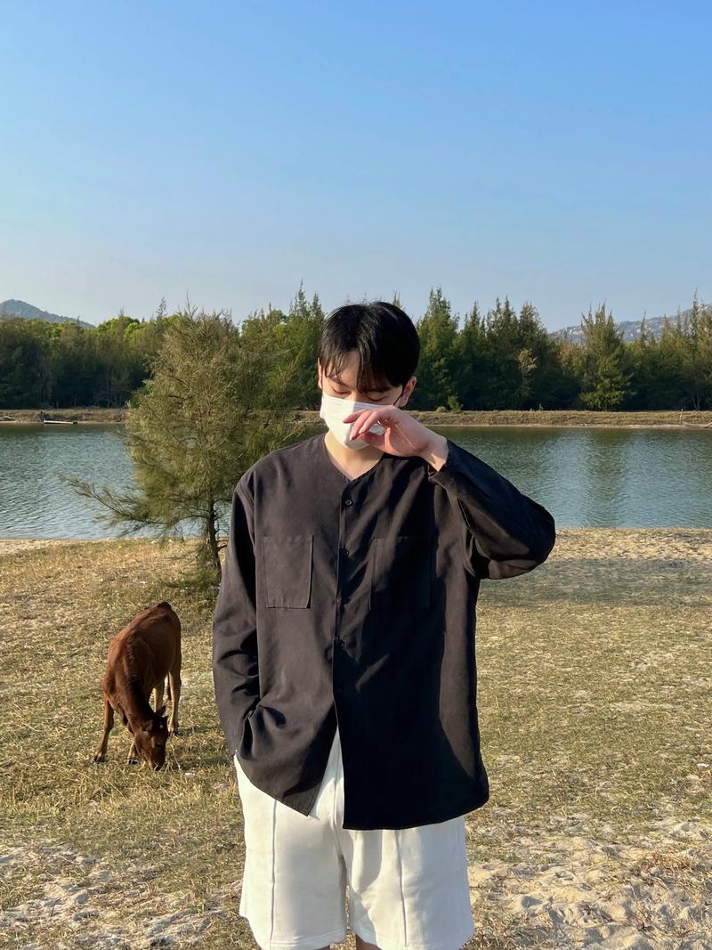 无领衬衫怎么搭配外套