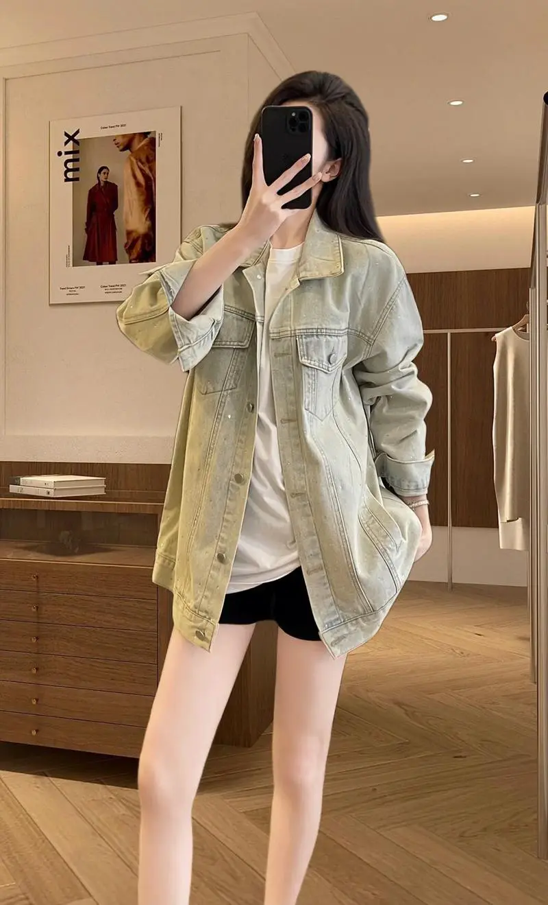 牛仔宽松韩版上衣怎么搭配什么外套好看图片欣赏