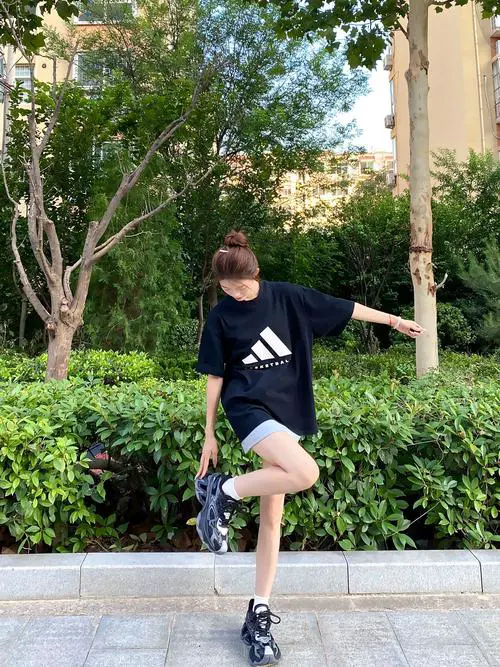 绿色帆布鞋怎么么搭配衣服