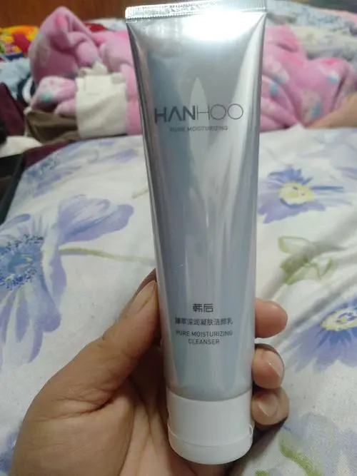 韩后茶蕊嫩白洗面奶怎么样
