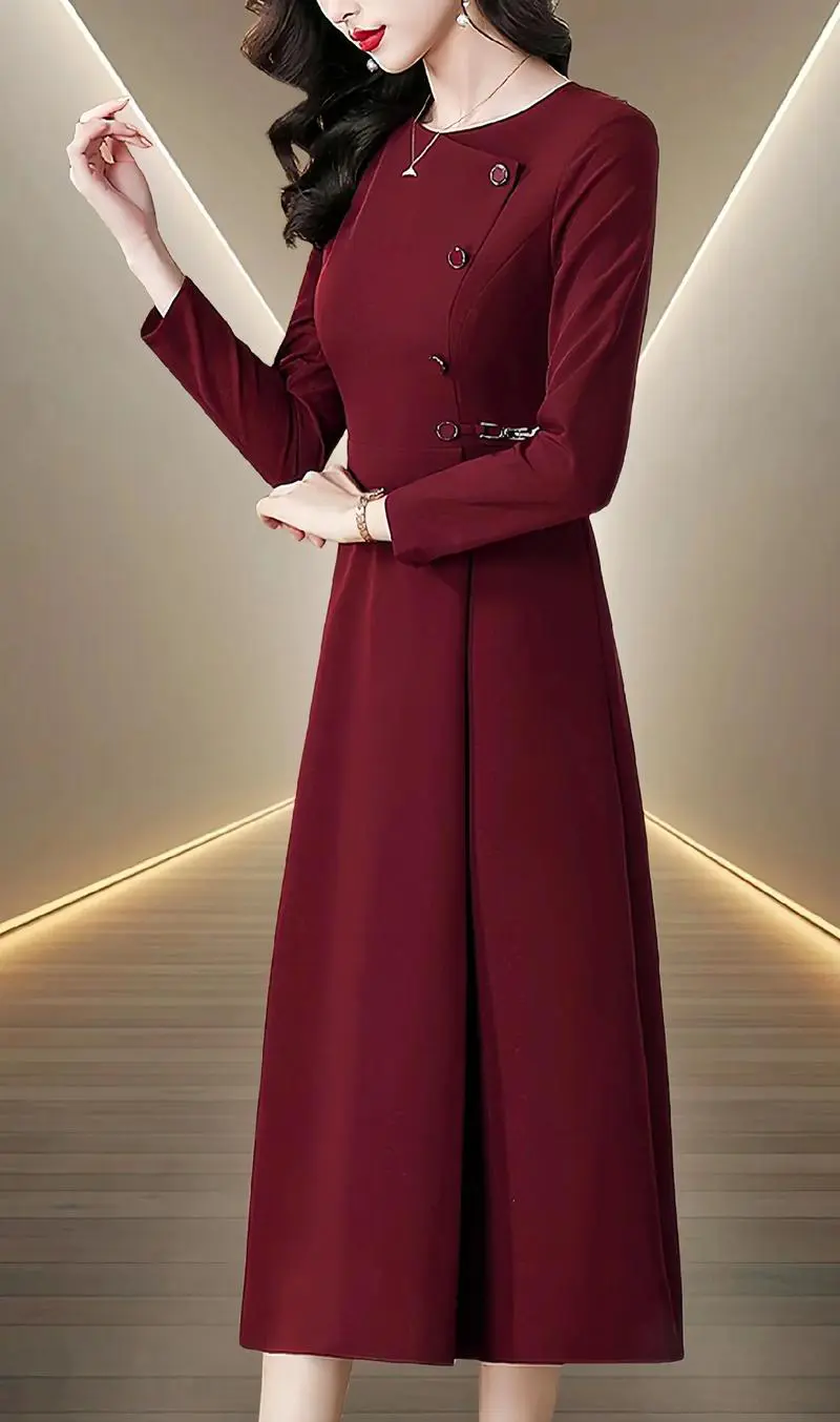 红色无袖修身连衣裙怎么搭配图片