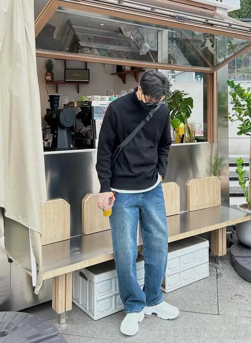 男款高领打底毛衣怎么搭配什么外套好看吗