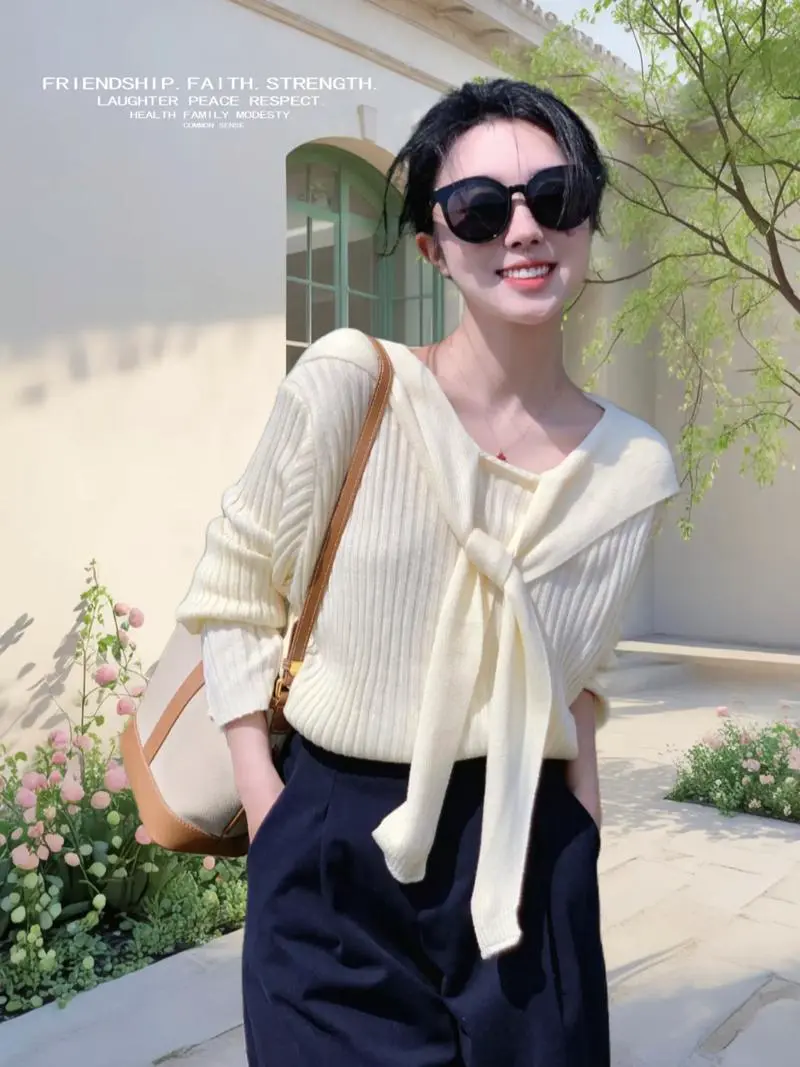 套头款毛衣怎么搭配外套