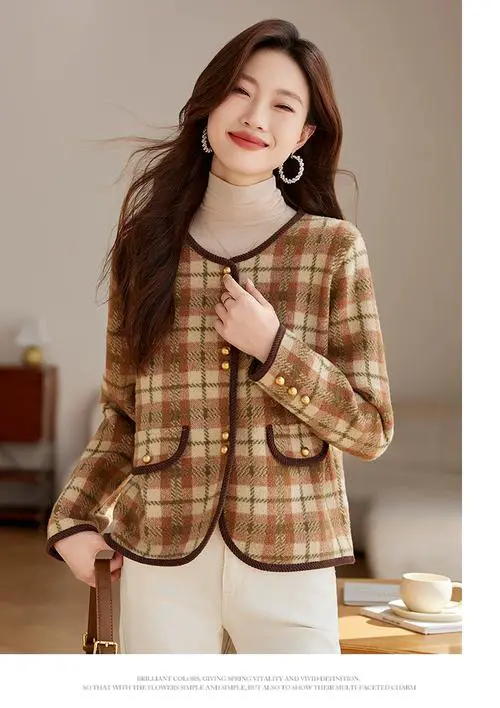 韩版格格子外套怎么搭配