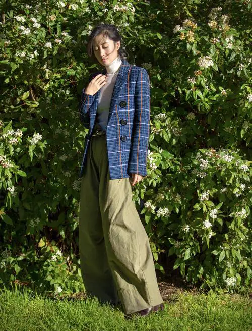 军绿色和牛仔外套怎么搭配什么裤子好看图片大全