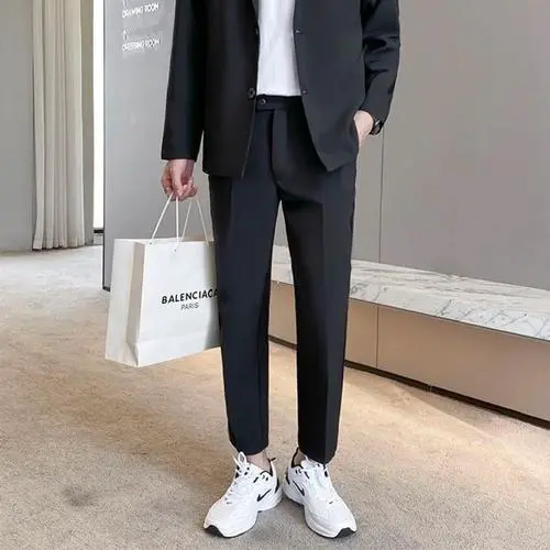 男生小西装外套怎么搭配什么裤子和鞋子好看图片欣赏