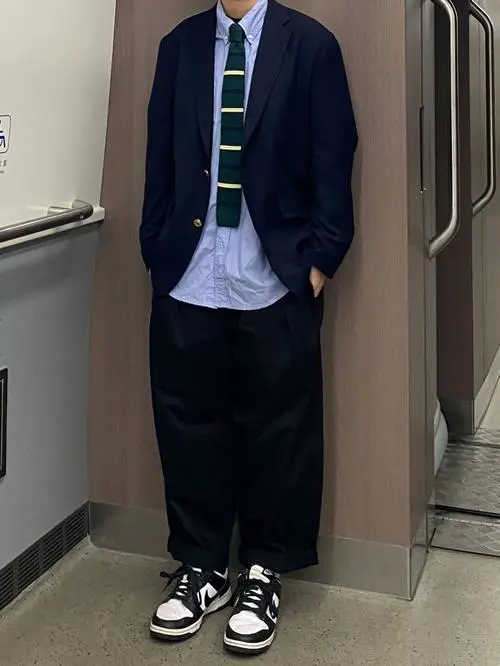 领带怎么搭配衬衫颜色