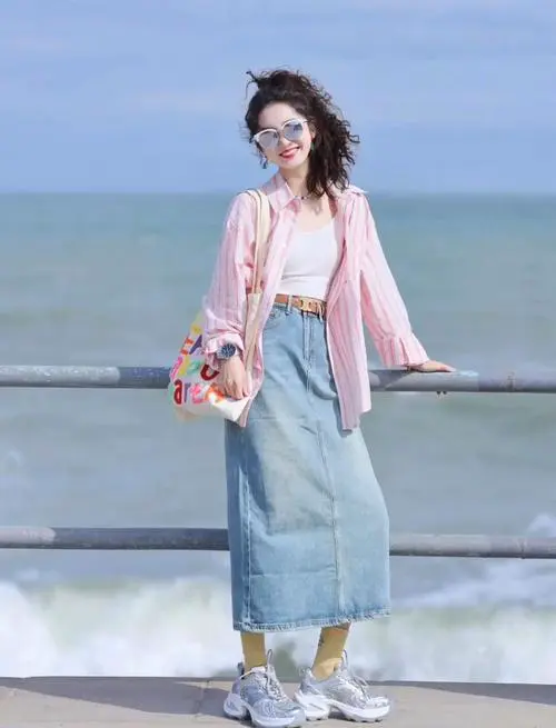 长袖寸衫牛仔裙怎么搭配