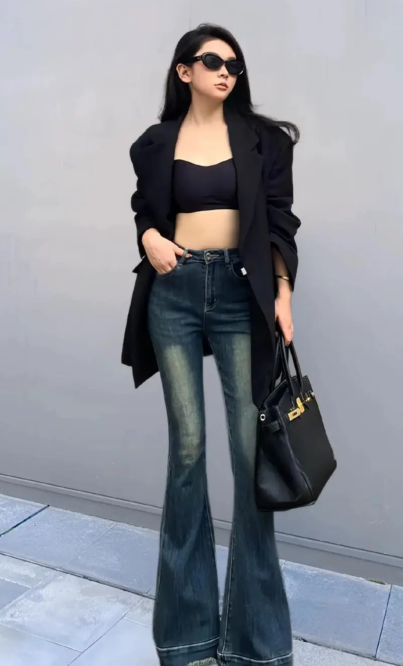 喇叭裤怎么搭配上衣和鞋子图片冬季