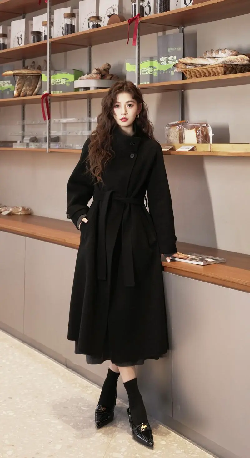 黑色的大衣怎么搭配衣服好看