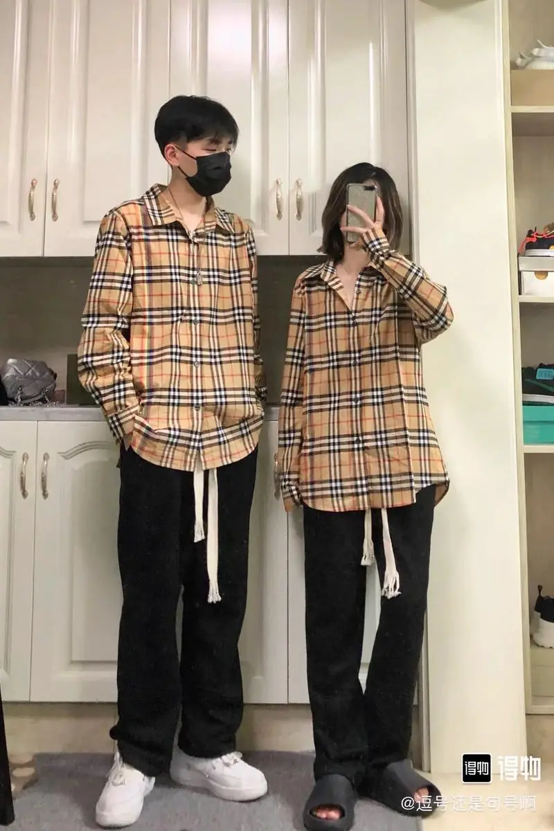 burberry衬衫怎么搭配