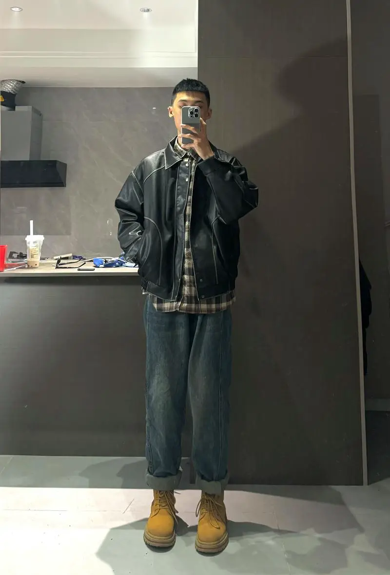 男士皮夹克怎么搭配