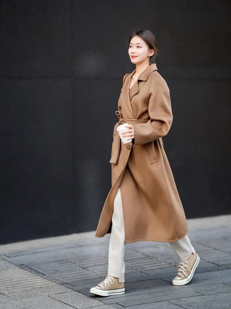 陀色大衣怎么搭配图片