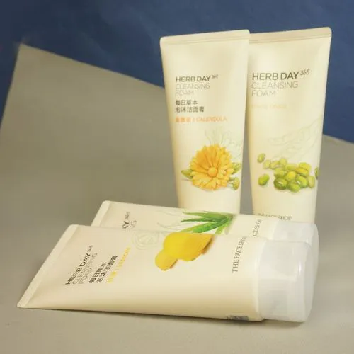 菲诗小铺樱桃洗面奶怎么样