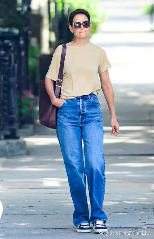 蓝鞋子怎么搭配