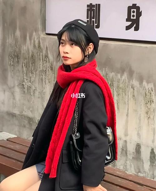 皮肤黑穿红格子衣服怎么搭配什么围巾好看图片欣赏