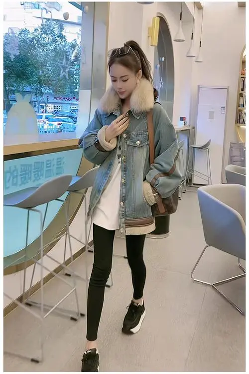 冬季的短款牛仔上衣怎么搭配图片