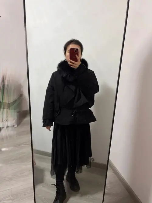 黑色短款派克服怎么搭配图片