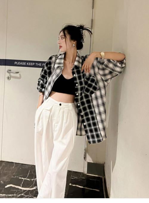 中款的格子衬衫怎么搭配