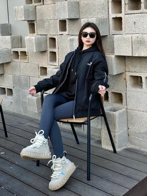 冬天保暖运动鞋怎么搭配衣服图片